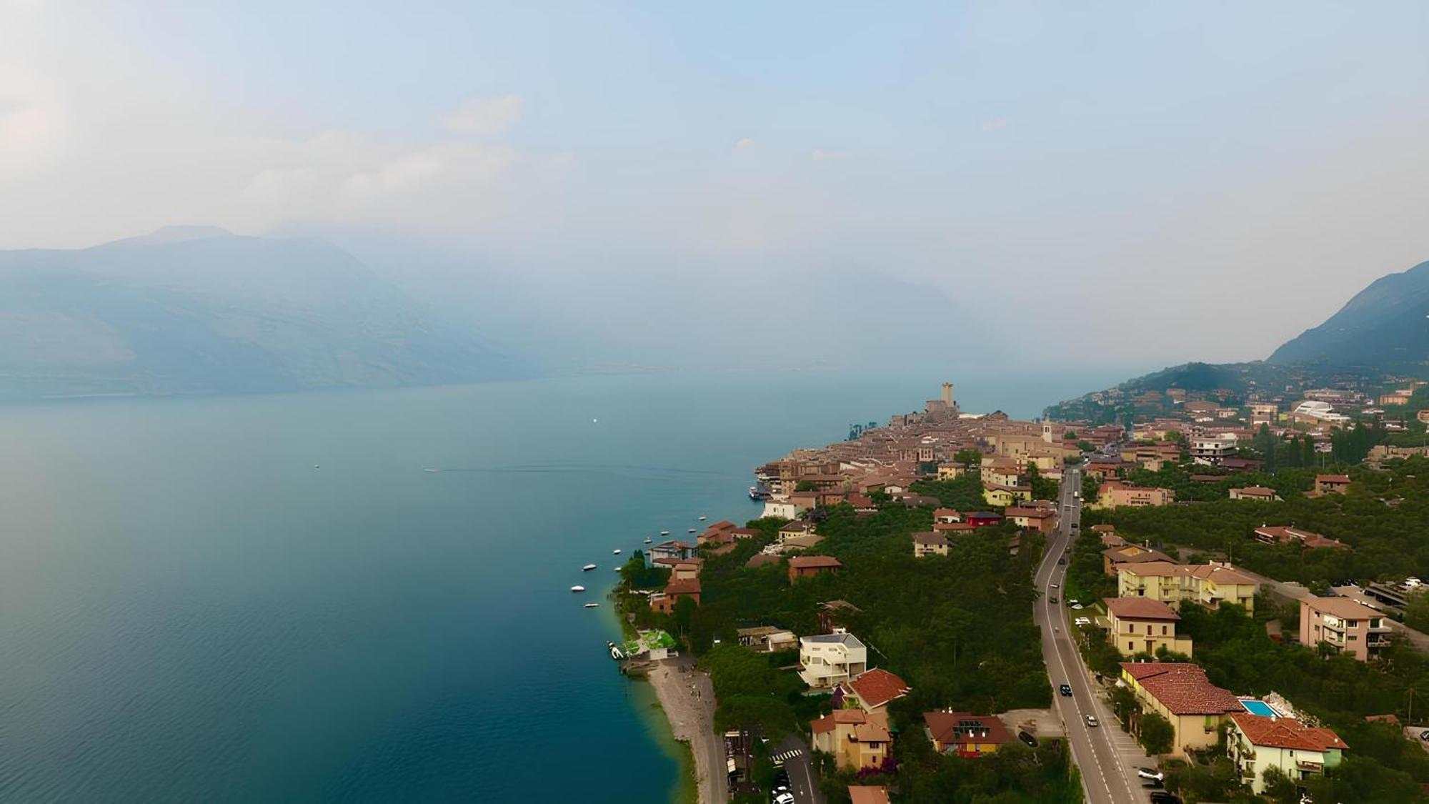 Appartamento Perla Del Lago - Enchanting Lake View Мальчезине Экстерьер фото